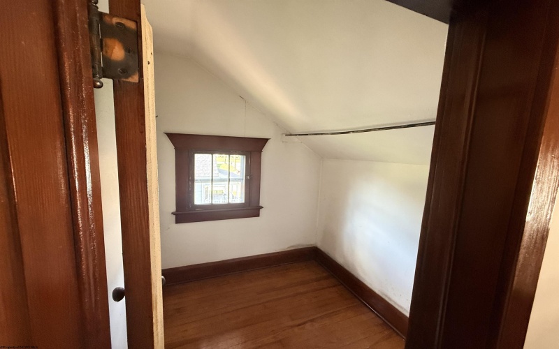 235 Love Avenue, Grafton, West Virginia 26354, 3 Bedrooms Bedrooms, 7 Rooms Rooms,1 BathroomBathrooms,Single Family Detached,For Sale,Love,10165559