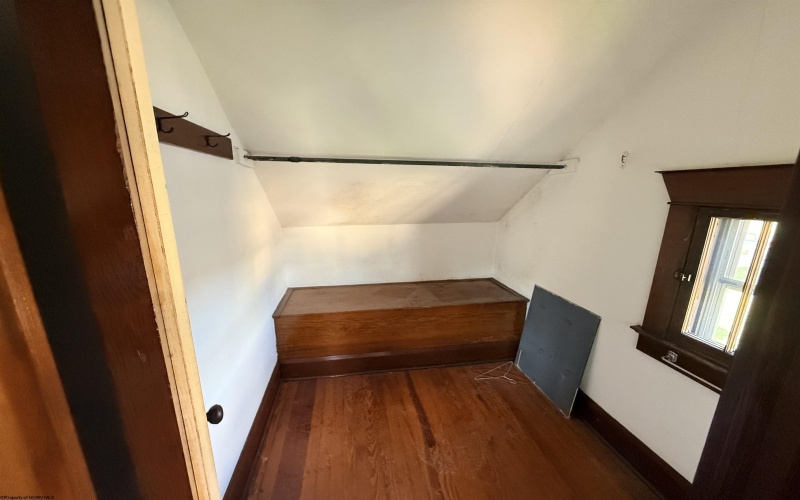 235 Love Avenue, Grafton, West Virginia 26354, 3 Bedrooms Bedrooms, 7 Rooms Rooms,1 BathroomBathrooms,Single Family Detached,For Sale,Love,10165559