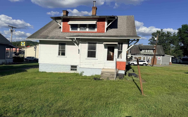 235 Love Avenue, Grafton, West Virginia 26354, 3 Bedrooms Bedrooms, 7 Rooms Rooms,1 BathroomBathrooms,Single Family Detached,For Sale,Love,10165559