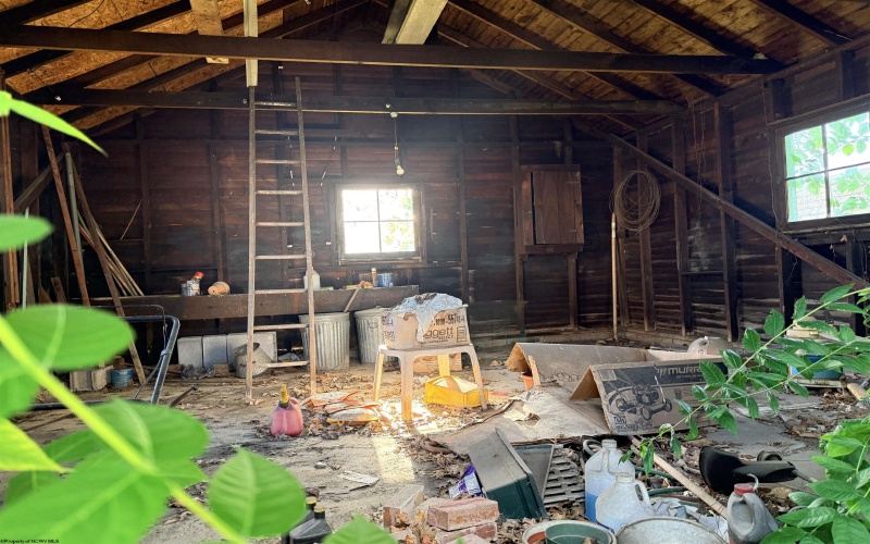 235 Love Avenue, Grafton, West Virginia 26354, 3 Bedrooms Bedrooms, 7 Rooms Rooms,1 BathroomBathrooms,Single Family Detached,For Sale,Love,10165559