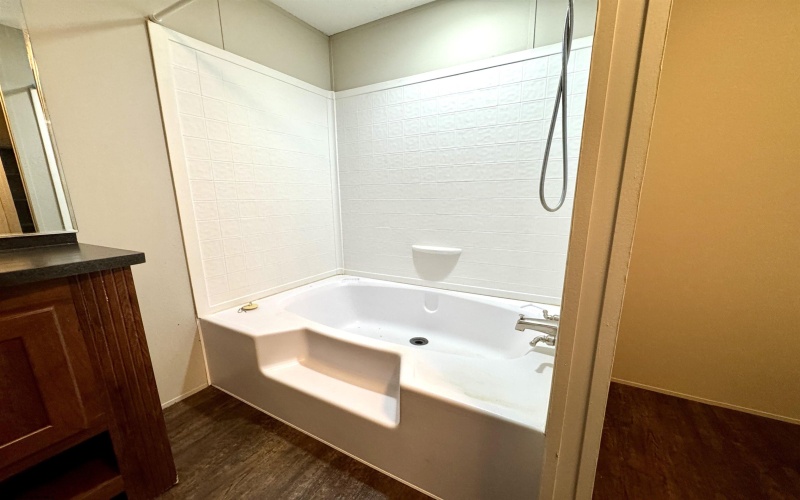 246 Featherbed Road, Walkersville, West Virginia 26447, 3 Bedrooms Bedrooms, 5 Rooms Rooms,2 BathroomsBathrooms,Single Family Detached,For Sale,Featherbed,10165574