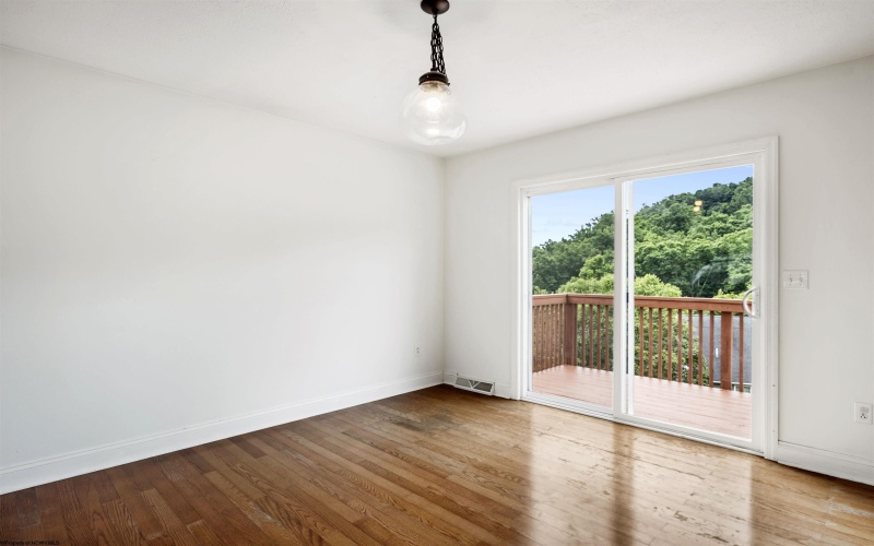 428 Arabela Court, Morgantown, West Virginia 26508, 3 Bedrooms Bedrooms, 7 Rooms Rooms,2 BathroomsBathrooms,Single Family Detached,For Sale,Arabela,10165573