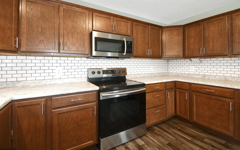319 Double Eagle Lane, Maidsville, West Virginia 26541, 3 Bedrooms Bedrooms, 7 Rooms Rooms,2 BathroomsBathrooms,Single Family Detached,For Sale,Double Eagle,10165570