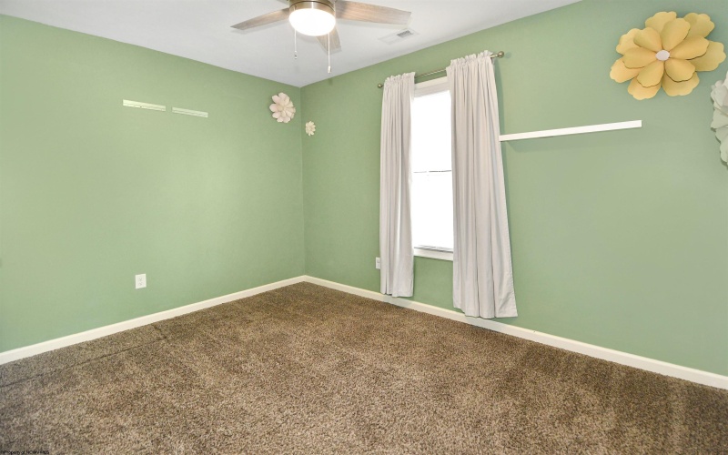 319 Double Eagle Lane, Maidsville, West Virginia 26541, 3 Bedrooms Bedrooms, 7 Rooms Rooms,2 BathroomsBathrooms,Single Family Detached,For Sale,Double Eagle,10165570