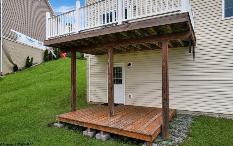 319 Double Eagle Lane, Maidsville, West Virginia 26541, 3 Bedrooms Bedrooms, 7 Rooms Rooms,2 BathroomsBathrooms,Single Family Detached,For Sale,Double Eagle,10165570