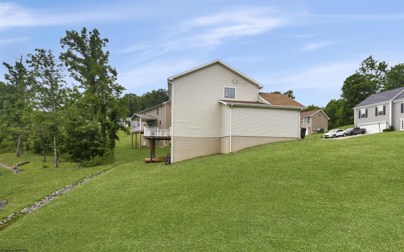 319 Double Eagle Lane, Maidsville, West Virginia 26541, 3 Bedrooms Bedrooms, 7 Rooms Rooms,2 BathroomsBathrooms,Single Family Detached,For Sale,Double Eagle,10165570