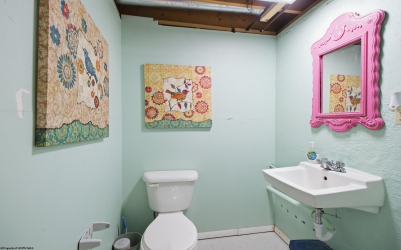 406 Grand Avenue, Bridgeport, West Virginia 26330, 3 Bedrooms Bedrooms, 8 Rooms Rooms,1 BathroomBathrooms,Single Family Detached,For Sale,Grand,10165569