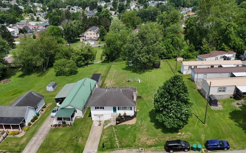 406 Grand Avenue, Bridgeport, West Virginia 26330, 3 Bedrooms Bedrooms, 8 Rooms Rooms,1 BathroomBathrooms,Single Family Detached,For Sale,Grand,10165569