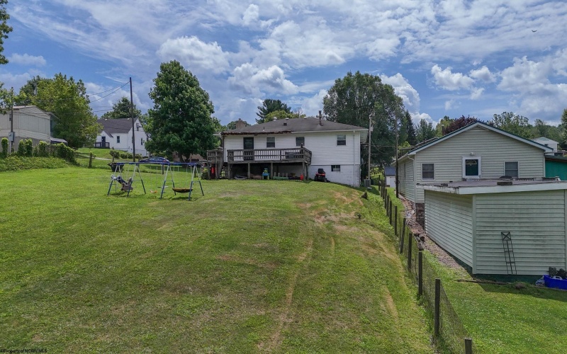 406 Grand Avenue, Bridgeport, West Virginia 26330, 3 Bedrooms Bedrooms, 8 Rooms Rooms,1 BathroomBathrooms,Single Family Detached,For Sale,Grand,10165569