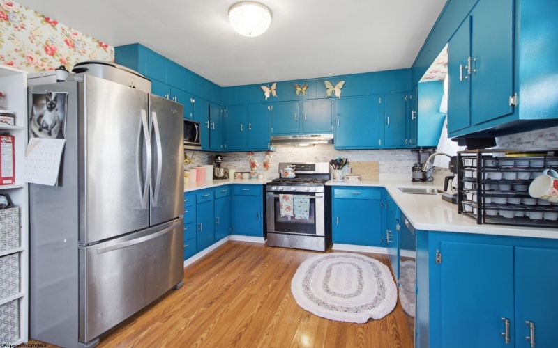 406 Grand Avenue, Bridgeport, West Virginia 26330, 3 Bedrooms Bedrooms, 8 Rooms Rooms,1 BathroomBathrooms,Single Family Detached,For Sale,Grand,10165569