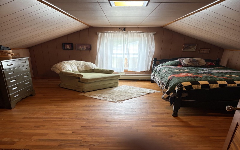 19 Tucker Street, Buckhannon, West Virginia 26201-2554, 4 Bedrooms Bedrooms, 7 Rooms Rooms,1 BathroomBathrooms,Single Family Detached,For Sale,Tucker,10165572