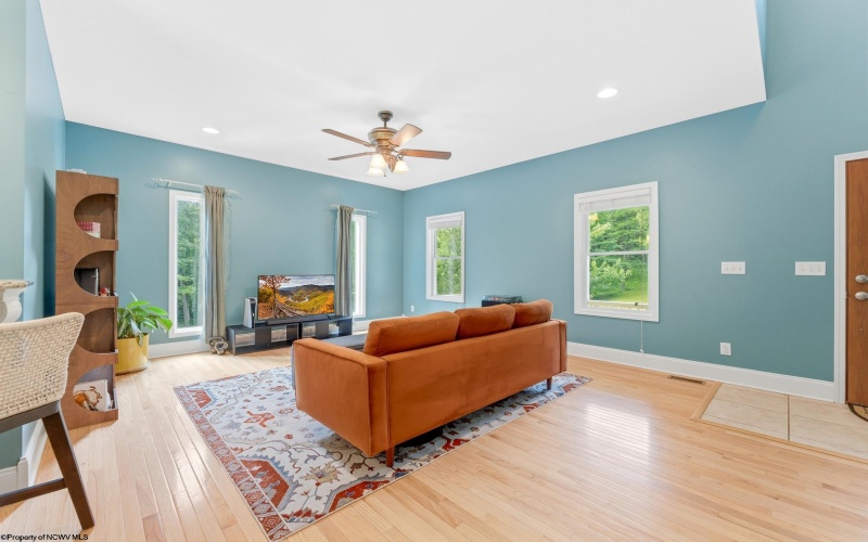 351 Mt. Zion Road, Masontown, West Virginia 26542, 3 Bedrooms Bedrooms, 6 Rooms Rooms,3 BathroomsBathrooms,Single Family Detached,For Sale,Mt. Zion,10165575
