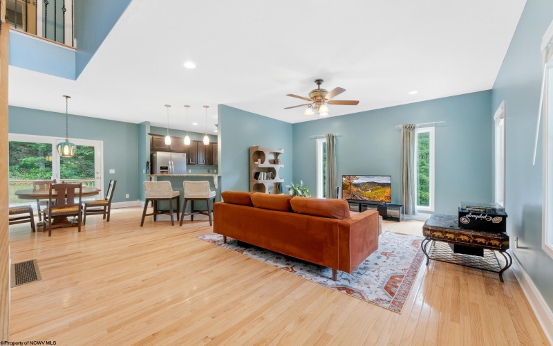 351 Mt. Zion Road, Masontown, West Virginia 26542, 3 Bedrooms Bedrooms, 6 Rooms Rooms,3 BathroomsBathrooms,Single Family Detached,For Sale,Mt. Zion,10165575