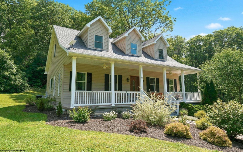 351 Mt. Zion Road, Masontown, West Virginia 26542, 3 Bedrooms Bedrooms, 6 Rooms Rooms,3 BathroomsBathrooms,Single Family Detached,For Sale,Mt. Zion,10165575