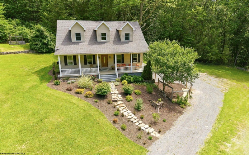 351 Mt. Zion Road, Masontown, West Virginia 26542, 3 Bedrooms Bedrooms, 6 Rooms Rooms,3 BathroomsBathrooms,Single Family Detached,For Sale,Mt. Zion,10165575