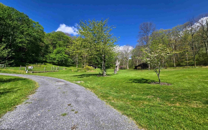 351 Mt. Zion Road, Masontown, West Virginia 26542, 3 Bedrooms Bedrooms, 6 Rooms Rooms,3 BathroomsBathrooms,Single Family Detached,For Sale,Mt. Zion,10165575