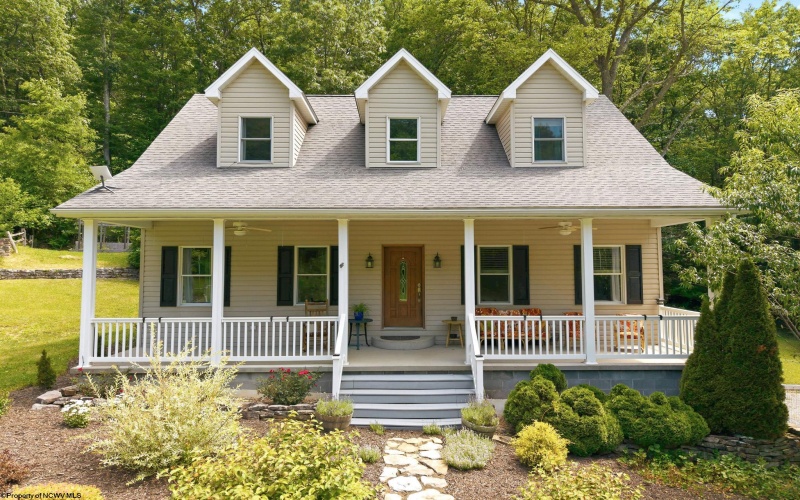 351 Mt. Zion Road, Masontown, West Virginia 26542, 3 Bedrooms Bedrooms, 6 Rooms Rooms,3 BathroomsBathrooms,Single Family Detached,For Sale,Mt. Zion,10165575