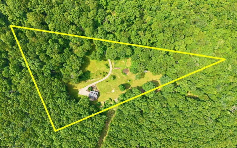 351 Mt. Zion Road, Masontown, West Virginia 26542, 3 Bedrooms Bedrooms, 6 Rooms Rooms,3 BathroomsBathrooms,Single Family Detached,For Sale,Mt. Zion,10165575