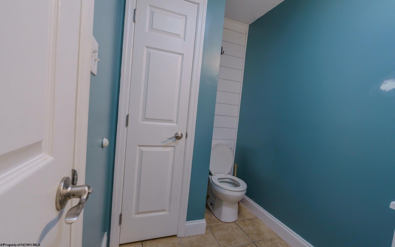 3539 Lazzelle Union Road, Morgantown, West Virginia 26501, 4 Bedrooms Bedrooms, 7 Rooms Rooms,3 BathroomsBathrooms,Single Family Detached,For Sale,Lazzelle Union,10165594