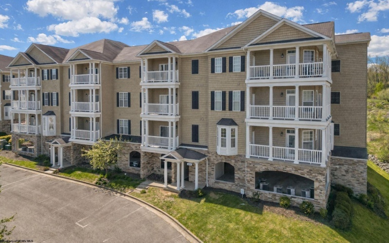1211 Suncrest Village, Morgantown, West Virginia 26505, 2 Bedrooms Bedrooms, 6 Rooms Rooms,2 BathroomsBathrooms,Single Family Attached,For Sale,Suncrest,10165587