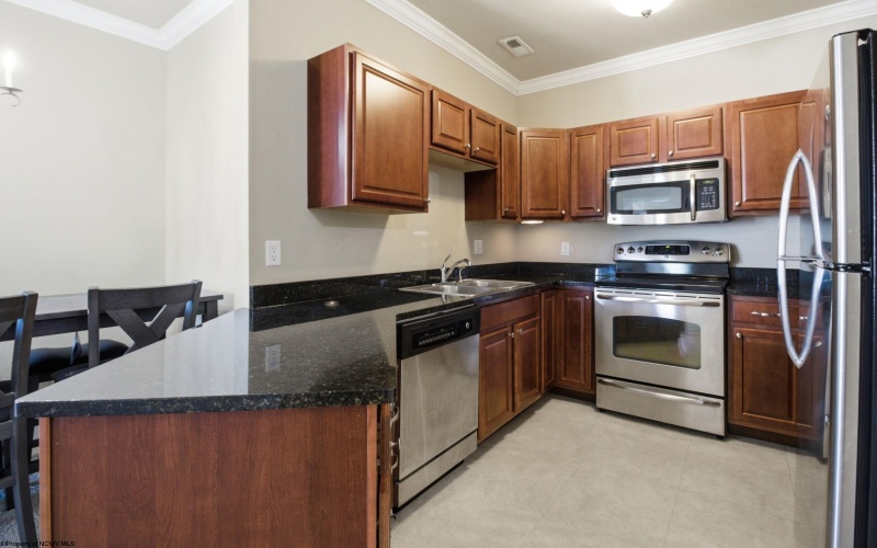 1211 Suncrest Village, Morgantown, West Virginia 26505, 2 Bedrooms Bedrooms, 6 Rooms Rooms,2 BathroomsBathrooms,Single Family Attached,For Sale,Suncrest,10165587