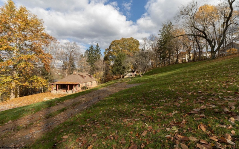 1440 Stewartstown Road, Morgantown, West Virginia 26505, 5 Bedrooms Bedrooms, 8 Rooms Rooms,5 BathroomsBathrooms,Residential Rentals,For Rent,Stewartstown,10165582