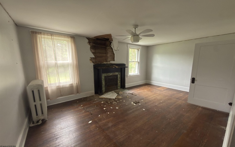 431 Pike Street, Fairmont, West Virginia 26554, 5 Bedrooms Bedrooms, 11 Rooms Rooms,2 BathroomsBathrooms,Single Family Detached,For Sale,Pike,10165584 431 Pike Street, Fairmont, West Virginia 26554, 5 Bedrooms Bedrooms, 11 Rooms Rooms,2 BathroomsBathrooms,Single Family Detached,For Sale,Pike,10165584