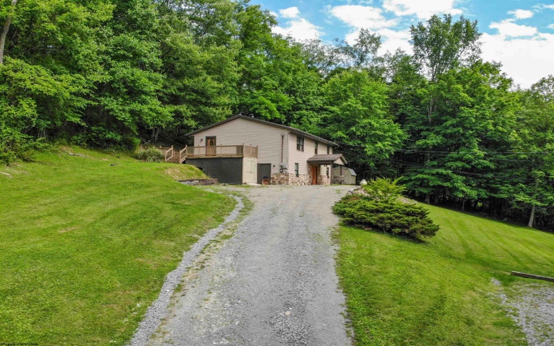 1344 Goose Run Road, Fairmont, West Virginia 26554, 3 Bedrooms Bedrooms, 7 Rooms Rooms,2 BathroomsBathrooms,Single Family Detached,For Sale,Goose Run,10165592