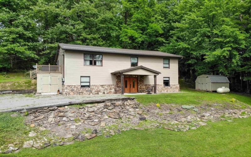 1344 Goose Run Road, Fairmont, West Virginia 26554, 3 Bedrooms Bedrooms, 7 Rooms Rooms,2 BathroomsBathrooms,Single Family Detached,For Sale,Goose Run,10165592