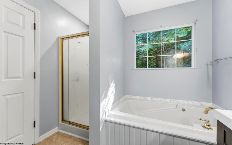 201 Jenny Lynn Estates, Morgantown, West Virginia 26508, 3 Bedrooms Bedrooms, 7 Rooms Rooms,3 BathroomsBathrooms,Single Family Detached,For Sale,Jenny Lynn,10165589