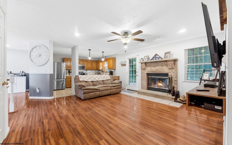 201 Jenny Lynn Estates, Morgantown, West Virginia 26508, 3 Bedrooms Bedrooms, 7 Rooms Rooms,3 BathroomsBathrooms,Single Family Detached,For Sale,Jenny Lynn,10165589