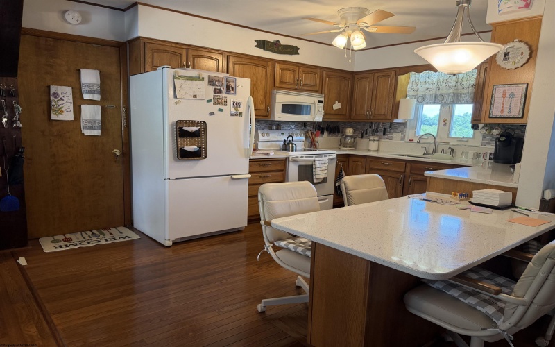 719 James Street, Bridgeport, West Virginia 26330, 3 Bedrooms Bedrooms, 7 Rooms Rooms,2 BathroomsBathrooms,Single Family Detached,For Sale,James,10165590