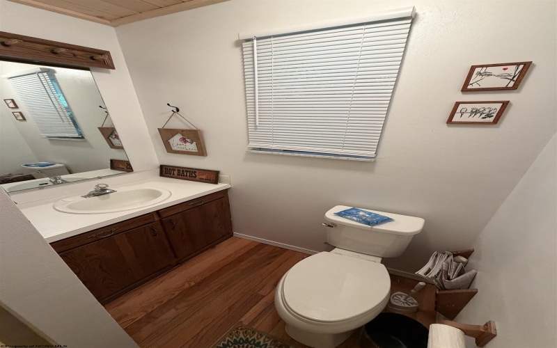 12447 Frost Road, Dunmore, West Virginia 24934, 3 Bedrooms Bedrooms, 8 Rooms Rooms,2 BathroomsBathrooms,Single Family Detached,For Sale,Frost,10165591