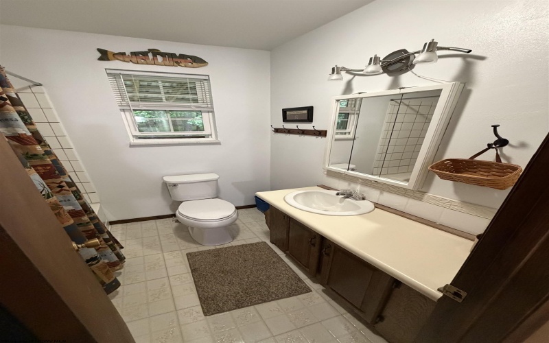 12447 Frost Road, Dunmore, West Virginia 24934, 3 Bedrooms Bedrooms, 8 Rooms Rooms,2 BathroomsBathrooms,Single Family Detached,For Sale,Frost,10165591