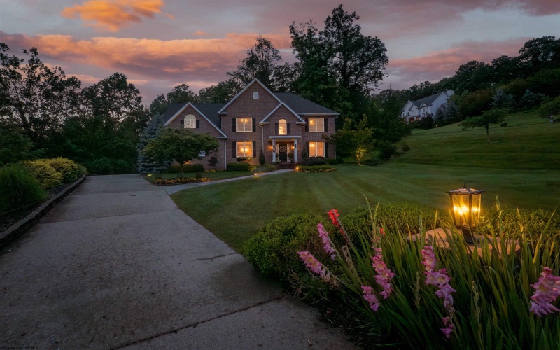 4500 Laurel Ridge Drive, Morgantown, West Virginia 26508, 4 Bedrooms Bedrooms, 11 Rooms Rooms,4 BathroomsBathrooms,Single Family Detached,For Sale,Laurel Ridge,10165586