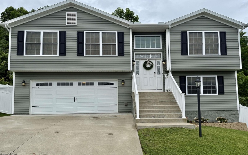 249 Woodbury Drive, Fairmont, West Virginia 26554, 3 Bedrooms Bedrooms, 7 Rooms Rooms,2 BathroomsBathrooms,Single Family Detached,For Sale,Woodbury,10165581