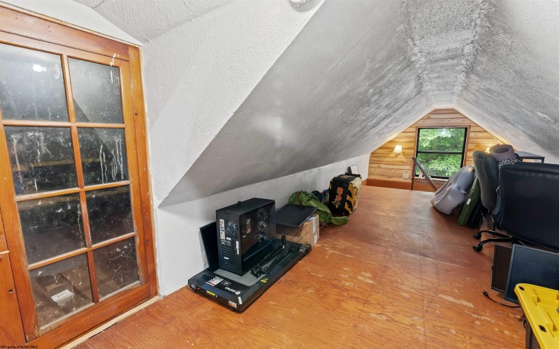388 Grafton Road, Fairmont, West Virginia 26554, 2 Bedrooms Bedrooms, 5 Rooms Rooms,1 BathroomBathrooms,Single Family Detached,For Sale,Grafton,10165597