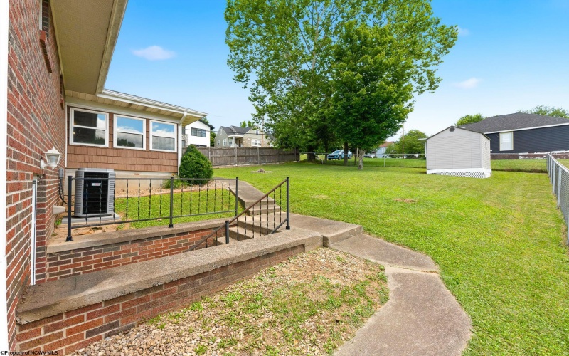 642 Pennsylvania Avenue, Bridgeport, West Virginia 26330, 3 Bedrooms Bedrooms, 8 Rooms Rooms,2 BathroomsBathrooms,Single Family Detached,For Sale,Pennsylvania,10165598