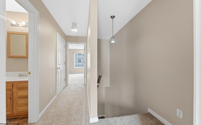40 Cedarstone Court, Morgantown, West Virginia 26505, 2 Bedrooms Bedrooms, 4 Rooms Rooms,2 BathroomsBathrooms,Single Family Attached,For Sale,Cedarstone,10165601