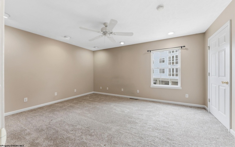 40 Cedarstone Court, Morgantown, West Virginia 26505, 2 Bedrooms Bedrooms, 4 Rooms Rooms,2 BathroomsBathrooms,Single Family Attached,For Sale,Cedarstone,10165601