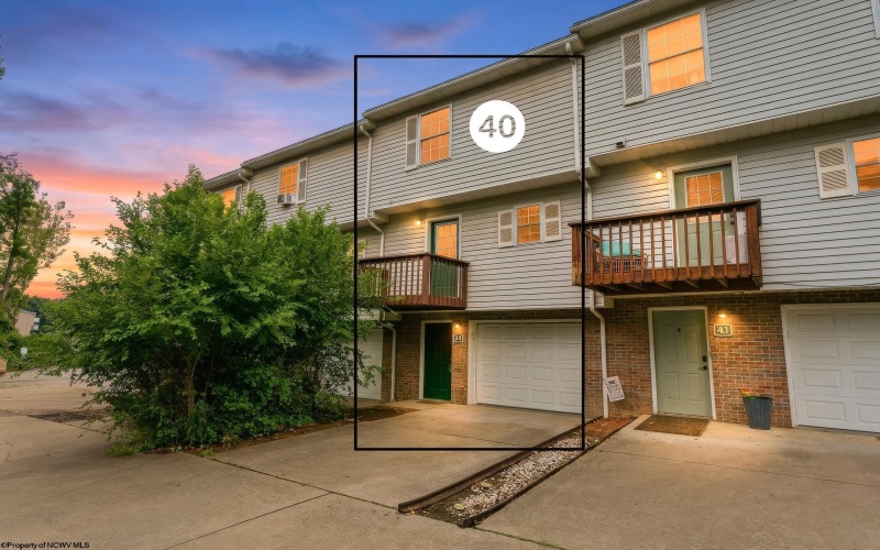 40 Cedarstone Court, Morgantown, West Virginia 26505, 2 Bedrooms Bedrooms, 4 Rooms Rooms,2 BathroomsBathrooms,Single Family Attached,For Sale,Cedarstone,10165601