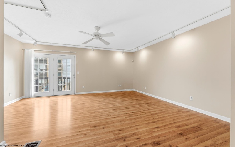 40 Cedarstone Court, Morgantown, West Virginia 26505, 2 Bedrooms Bedrooms, 4 Rooms Rooms,2 BathroomsBathrooms,Single Family Attached,For Sale,Cedarstone,10165601