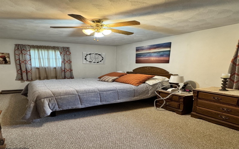 835 Morgantown Avenue, Newburg, West Virginia 26410, 4 Bedrooms Bedrooms, 7 Rooms Rooms,2 BathroomsBathrooms,Single Family Detached,For Sale,Morgantown,10165604