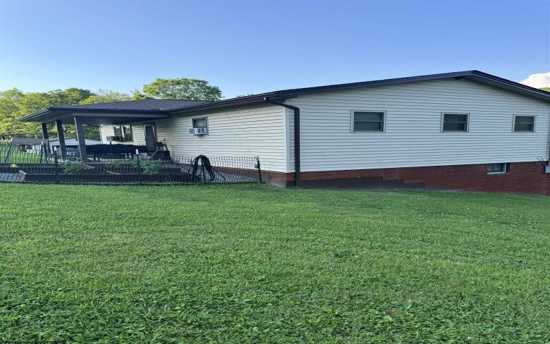 835 Morgantown Avenue, Newburg, West Virginia 26410, 4 Bedrooms Bedrooms, 7 Rooms Rooms,2 BathroomsBathrooms,Single Family Detached,For Sale,Morgantown,10165604