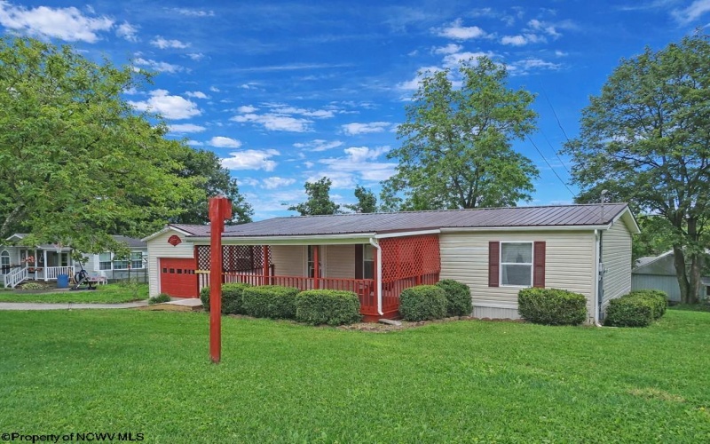 211 Jaycee Avenue, Terra Alta, West Virginia 26764, 3 Bedrooms Bedrooms, 5 Rooms Rooms,2 BathroomsBathrooms,Single Family Detached,For Sale,Jaycee,10165600