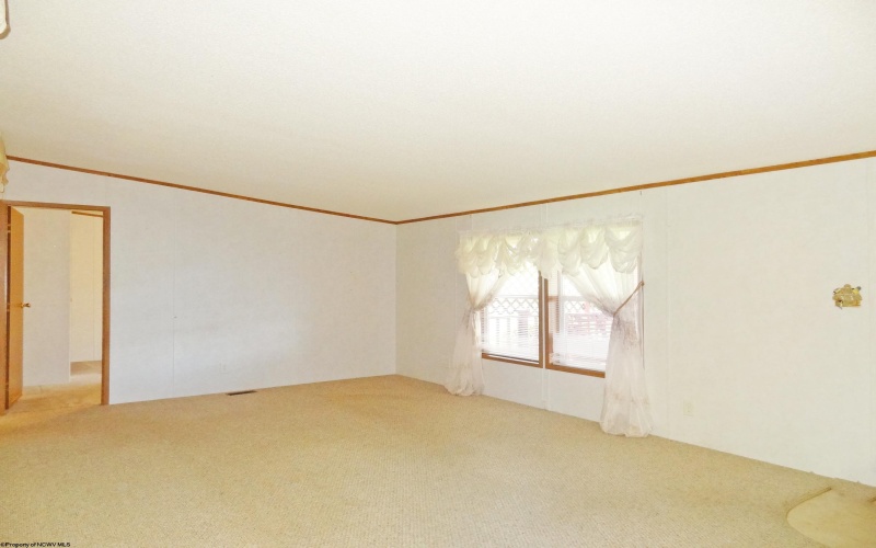 211 Jaycee Avenue, Terra Alta, West Virginia 26764, 3 Bedrooms Bedrooms, 5 Rooms Rooms,2 BathroomsBathrooms,Single Family Detached,For Sale,Jaycee,10165600