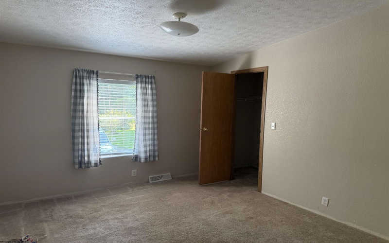 1063 Buckhannon River Road, Volga, West Virginia 26238, 3 Bedrooms Bedrooms, 8 Rooms Rooms,2 BathroomsBathrooms,Single Family Detached,For Sale,Buckhannon River,10165603