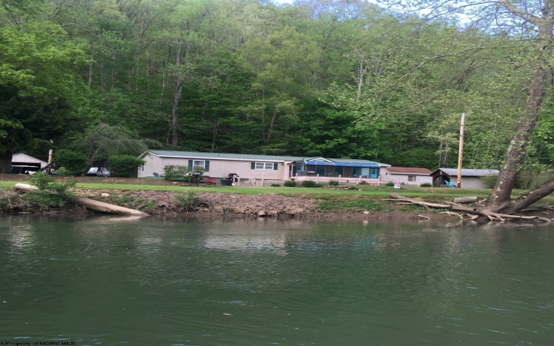 1063 Buckhannon River Road, Volga, West Virginia 26238, 3 Bedrooms Bedrooms, 8 Rooms Rooms,2 BathroomsBathrooms,Single Family Detached,For Sale,Buckhannon River,10165603