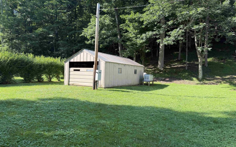 1063 Buckhannon River Road, Volga, West Virginia 26238, 3 Bedrooms Bedrooms, 8 Rooms Rooms,2 BathroomsBathrooms,Single Family Detached,For Sale,Buckhannon River,10165603