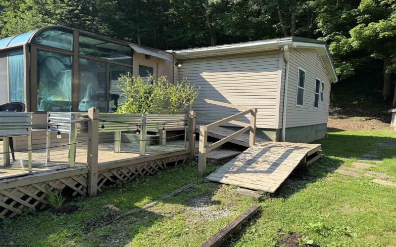 1063 Buckhannon River Road, Volga, West Virginia 26238, 3 Bedrooms Bedrooms, 8 Rooms Rooms,2 BathroomsBathrooms,Single Family Detached,For Sale,Buckhannon River,10165603